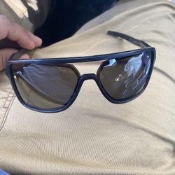 Oakley Castle Sunglasses 