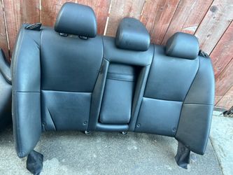 Q50 REAR SEATS