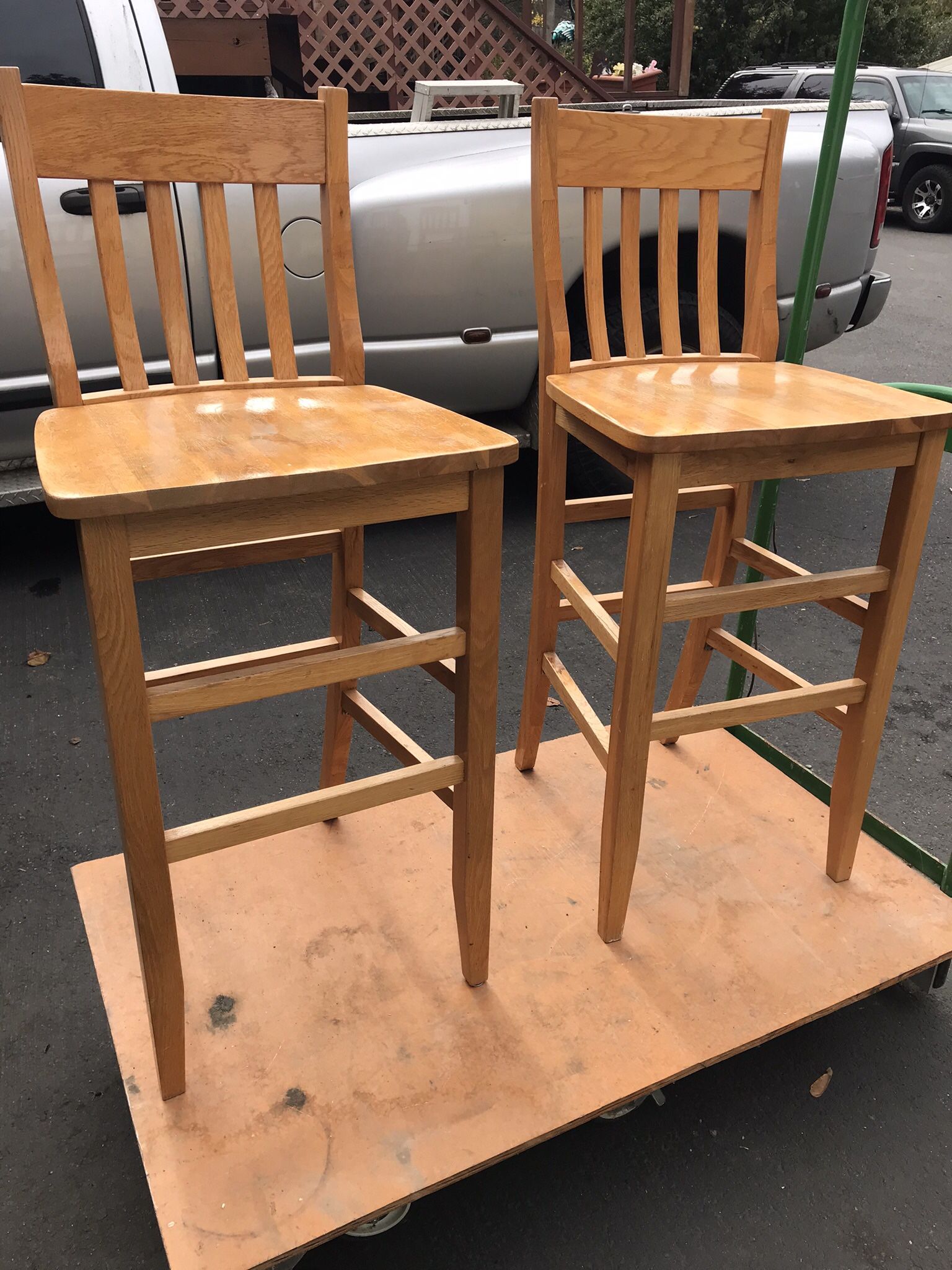 Nice Bar Stools 20 Each