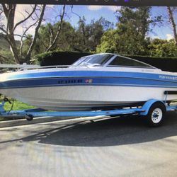 19.8 Ft FourWinns  Bowrider Boat & Trailer