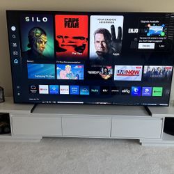 Tv 75 Inch With A Stand 