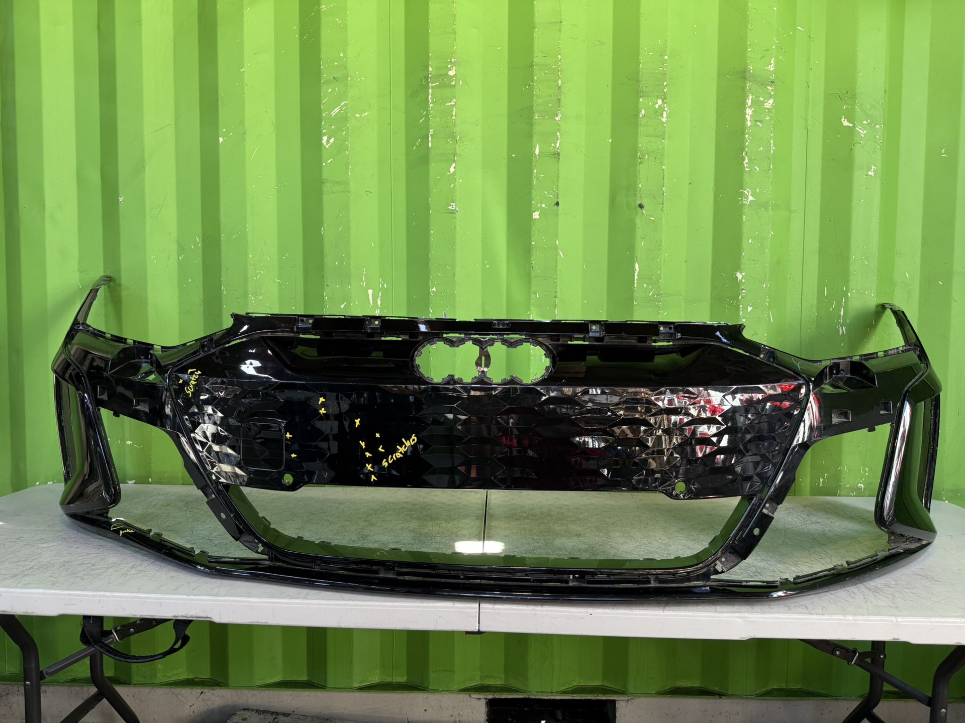 2022-2023 AUDI E-TRON GT FRONT BUMPER COVER OEM