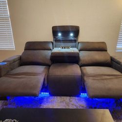 Power Reclining Sofa 