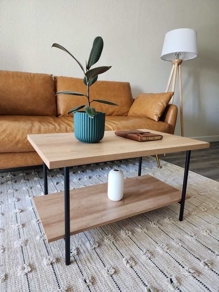 moder wood coffe table from Threshold NEW