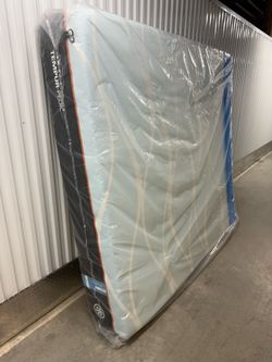 KING Tempurpedic LUXEbreeze Firm Mattress