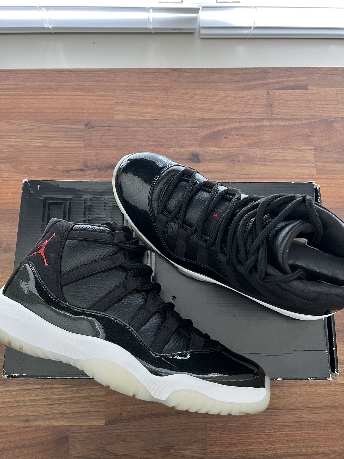 Size 10.5 Men’s/ 12 Women’s- Jordan 11 Retro 72-10 2015