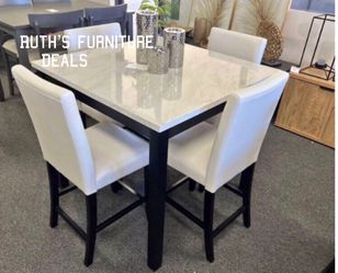 Stunning ‼️5-pc counter Height dining table set