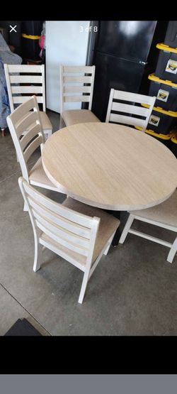 Round Dining Table Set with 6 Chairs