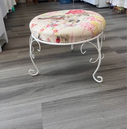 Round Floral Foot Stool