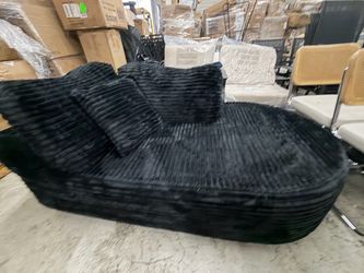 Lounge sofa bed 📍$160