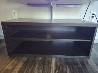 Small shelving unit