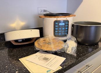 Multi-Cooker - Multiple Cooking Modes