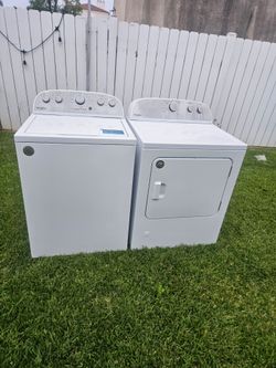$345 Whirlpool Washer and GAS Dryer Set, pick up in long beach ca