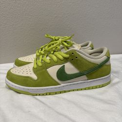 Nike Dunk SB low Sour Green Apple Sz 10