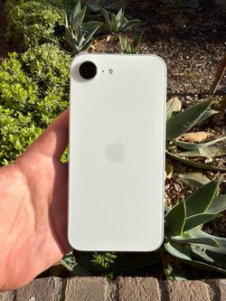 iPhone 16e Unlocked