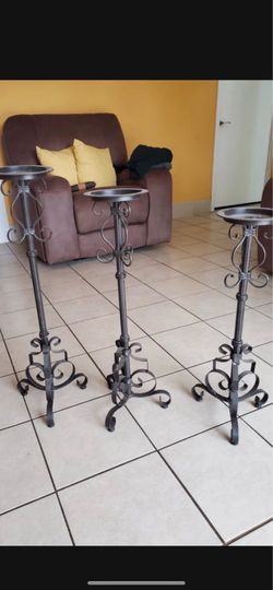 Candeleros Del Home interiors