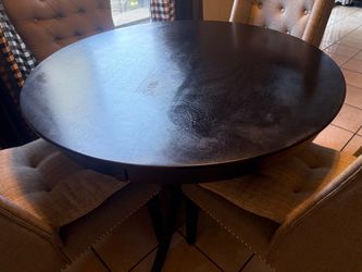 Black round kitchen table