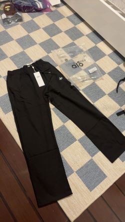 Alo pants