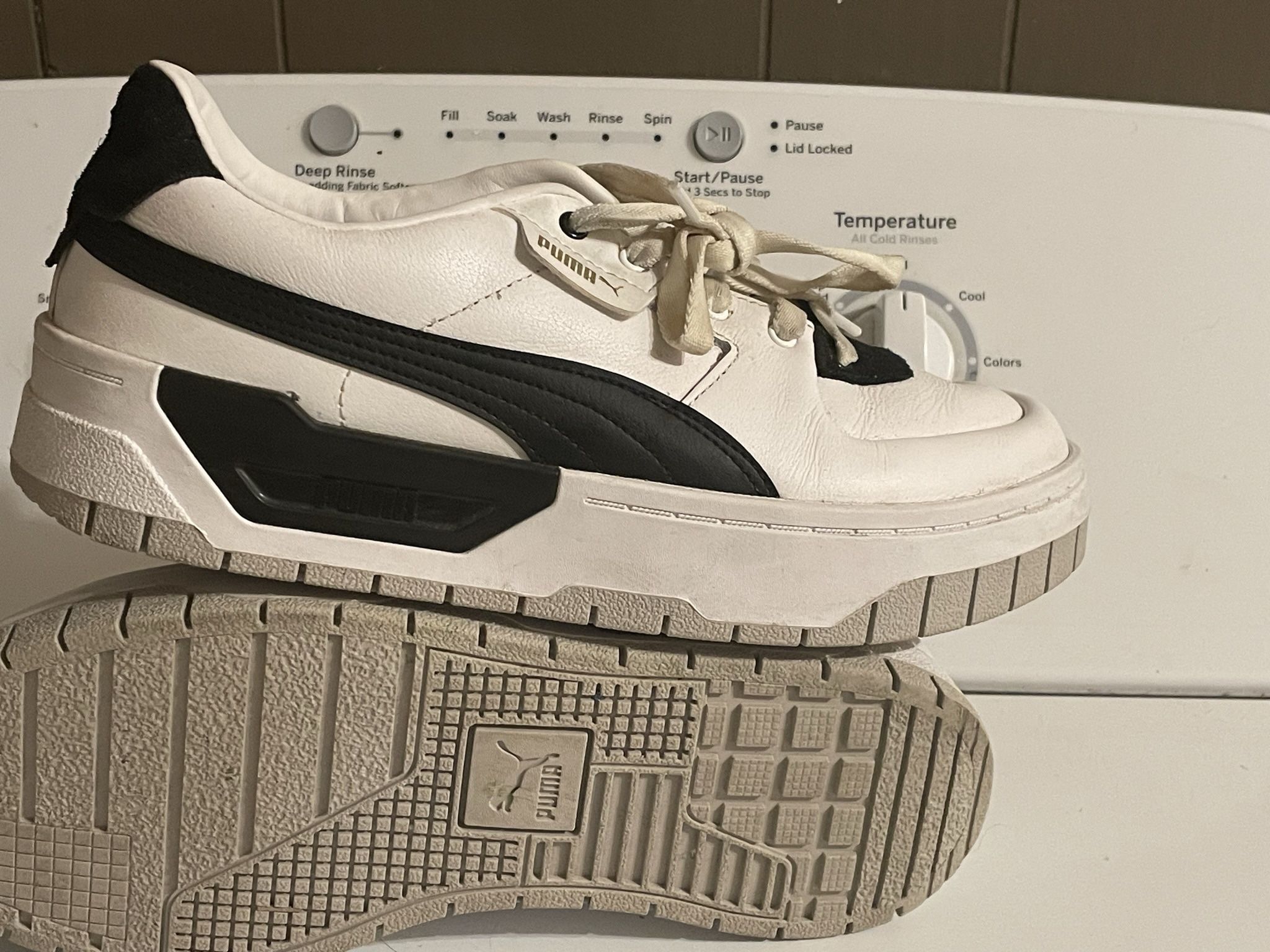 Women Puma Shoes Size 9