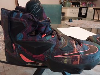 Nike LeBron 13 "Akronite"