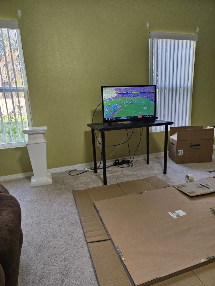 32 Inch Samsung TV