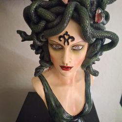 Medusa Statue 