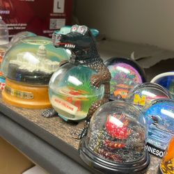 25 Small Vintage Snow Globes $65 Take Them All.