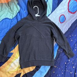 Boys Size 6/7 sweater