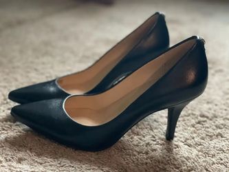 Michael Kors size 6.5