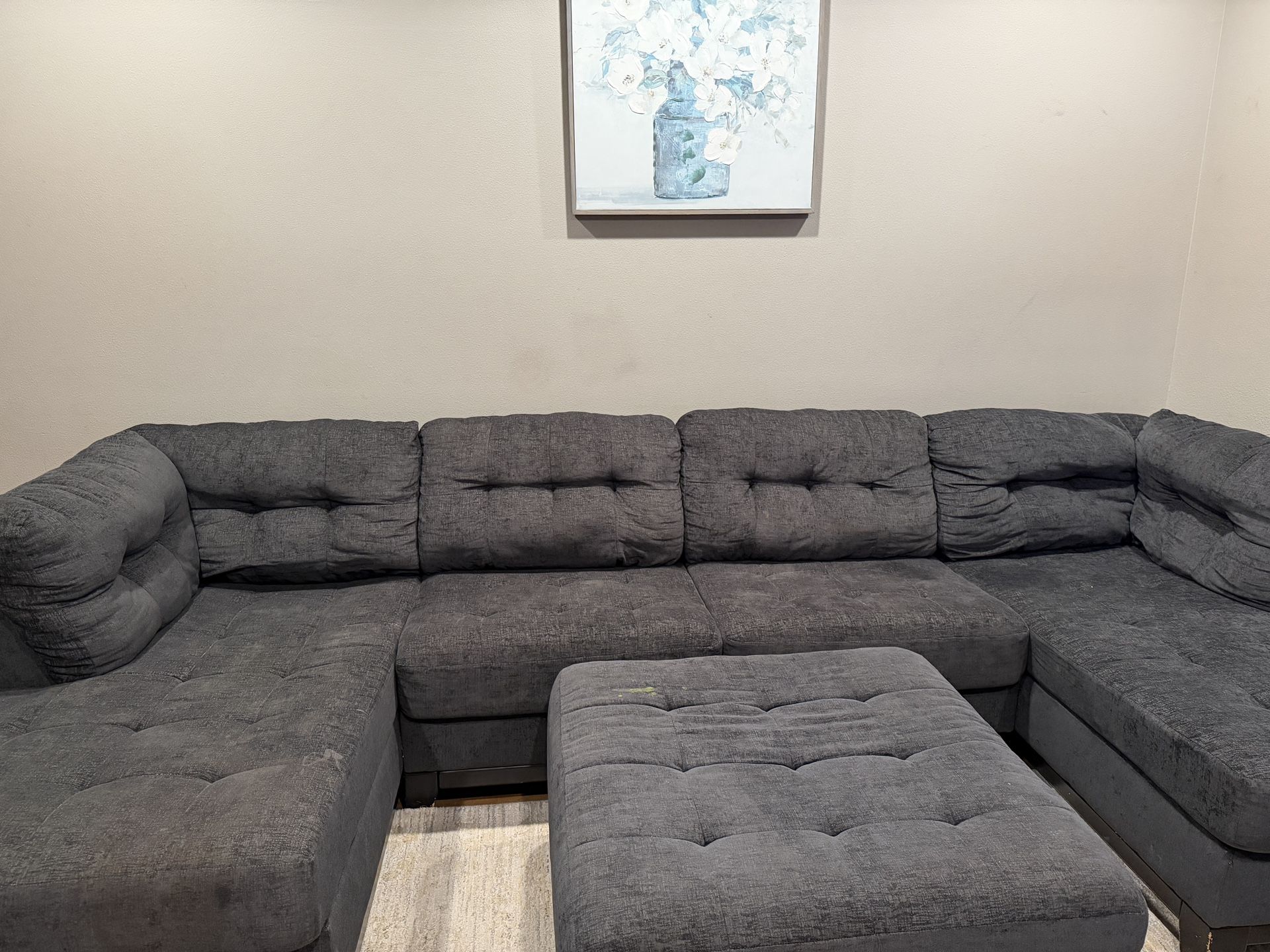 Ashley Sectional Couch With Ottoman