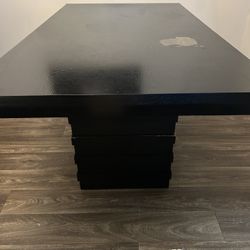 Dinning Table