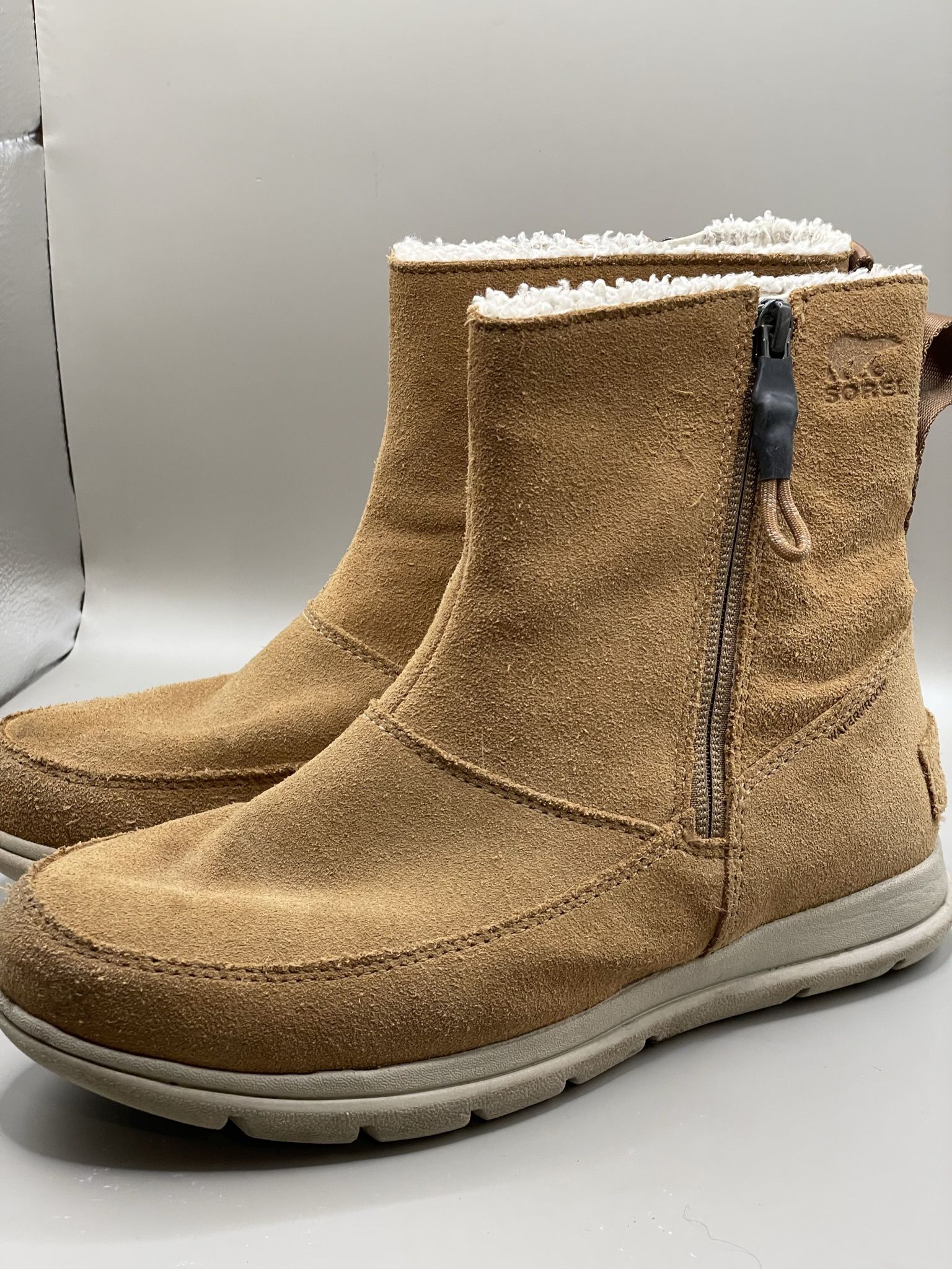 Sorel Boots Size 37/6.5