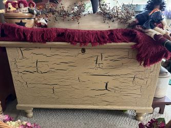 Vintage Crackle Painted Blanket Chest