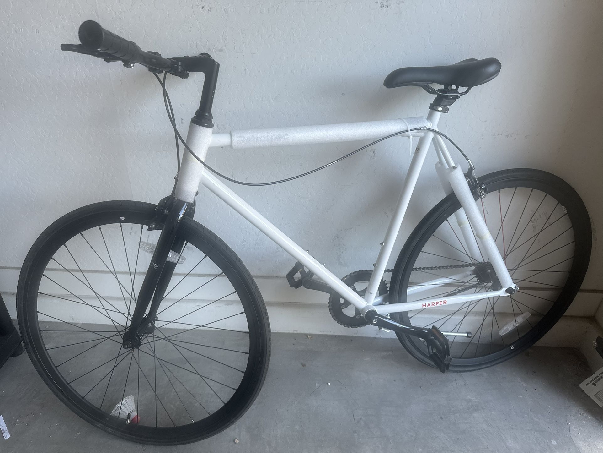 RETROSPEC WHITE BICYCLE 