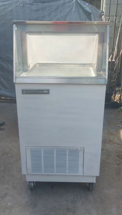Kelvinator Commercial Ice Cream Dipping Cabinet