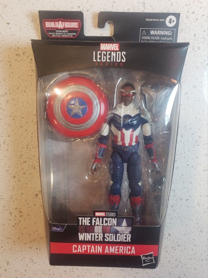 Hasbro Marvel Legends Series Avengers Action  Figure Captain America: Sam Wilson