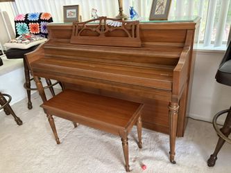 Vintage Piano