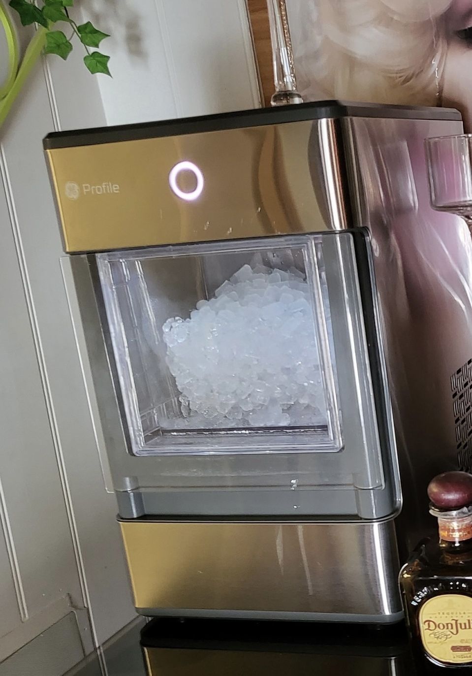 Profile Ice Maker