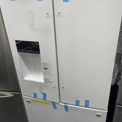 Refrigerator 36 Frigidaire New 