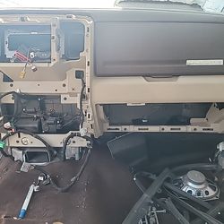 17 RAM  Laramie 1500 EcoDiesel Box Air Conditioning Box