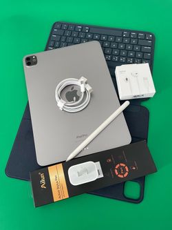 128GB Apple IPad Pro 11” 4th Generation (2022 Model / M2 chip ) with Keyboard, pen & Accessories (256gb /512GB)