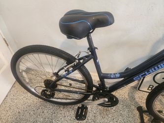 Schwinn Link Low Step Hybrid Bike(26) for Sale in San Diego, CA - OfferUp
