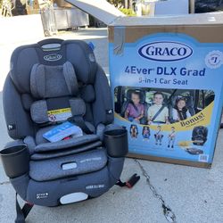 Graco DLX Grad 5-in-1 Slim Car Seat