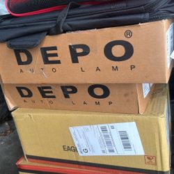 rear lamp  right and left  new  sienna  XLE 2013 