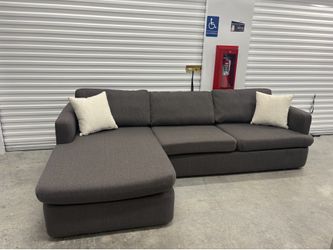 Grey Sectional sofa !!! Great Condition