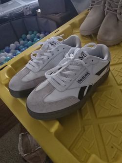Reeboks women's 8