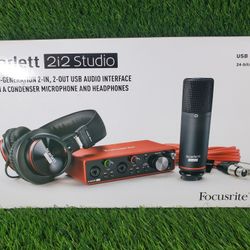 Focusrite Scarlett 2i2 Studio 3rd Generation USB Recording Pack