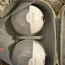 Momcozy M4 Hands Free Double Pump