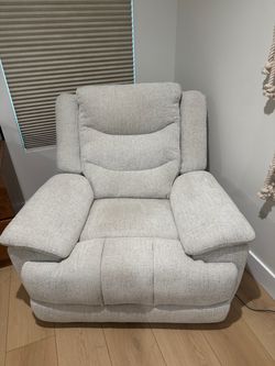 Living spaces Power Recliner