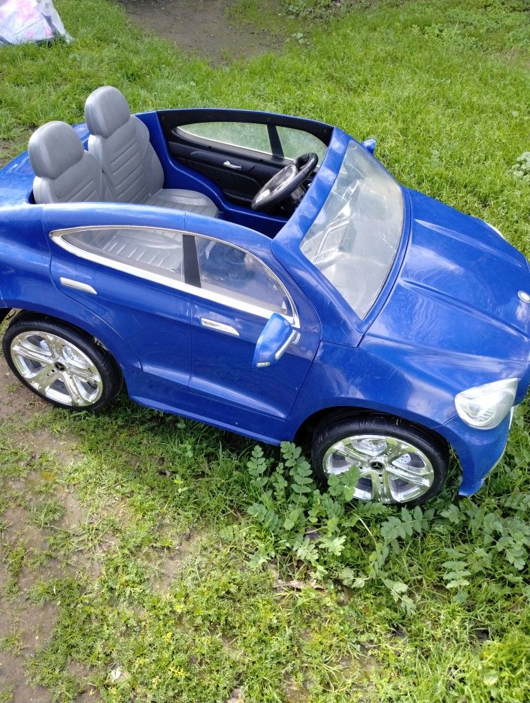 Full Size Power Wheel ,$35 No Battery And Charger.